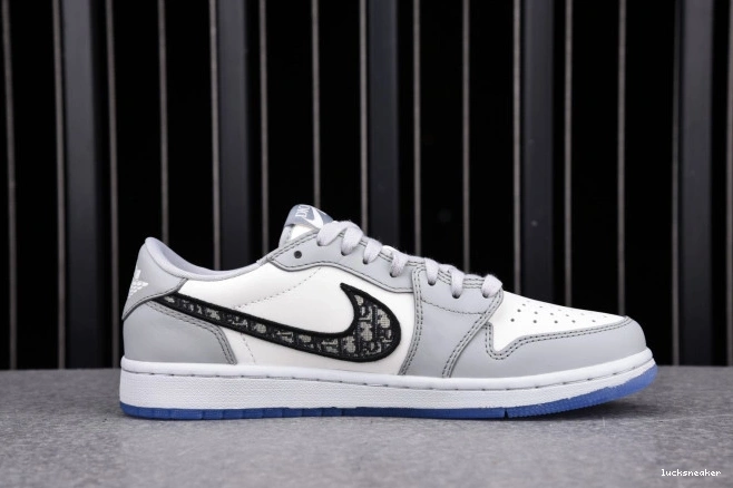Rep LUCY JORDAN DR X CN8607-002 LOW box) 1 (DR OG shoe 0814